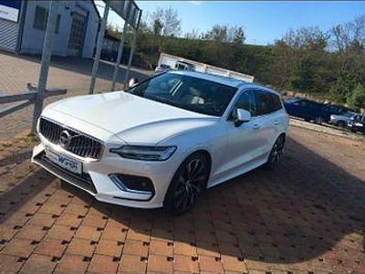 Gebraucht Volvo V60 R-Design 310 PS (228 kW) 2018 Weiß Kombi