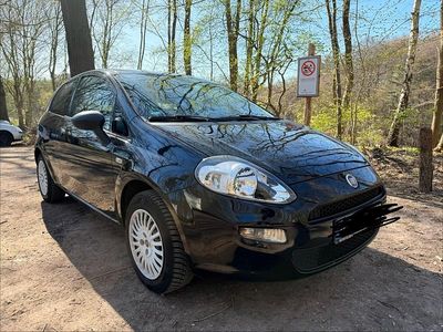 Second-hand Fiat Punto Street 69 CP (50 kW) 2014 Negru Hatchback