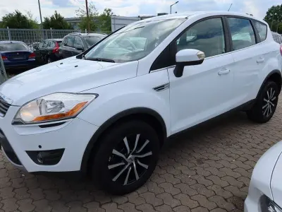 Gebraucht Ford Kuga Champions Edition 140 PS (102 kW) 2012 Weiß SUV