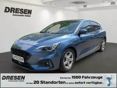 Gebraucht Ford Focus ST-Line 155 PS (114 kW) 2020 Blau Limousine