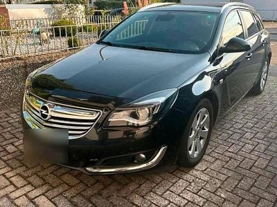 Usata Opel Insignia 120 CV (88 kW) 2014 Nero Station wagon