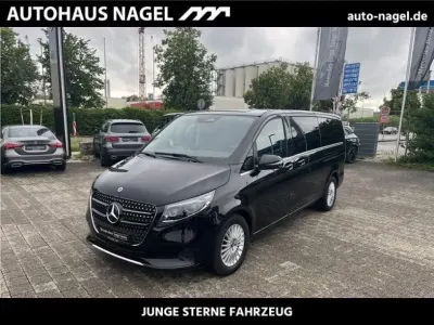 Gebraucht Mercedes 300 Avantgarde 237 PS (174 kW) 2025 Obsidianschwarz (metallic) Kombi