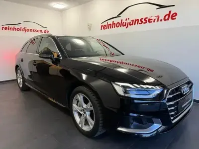 Używany Audi A4 Comfort 190 KM (139 kW) 2020 Czarny Kombi