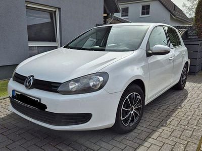 Gebraucht VW Golf VII Trendline 86 PS (63 kW) 2012 Weiß Limousine