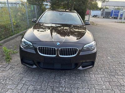 Gebraucht BMW 530 M Sport 258 PS (189 kW) 2014 Braun Kombi