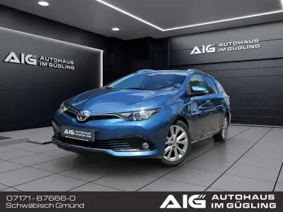 Gebraucht Toyota Auris Touring Sports 111 PS (81 kW) 2015 Blau Kombi