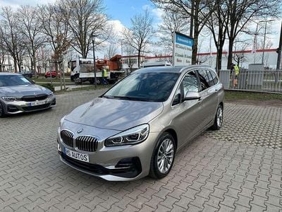 Gebraucht BMW 220 Gran Tourer Luxury Line 190 PS (139 kW) 2022 Silber Van / Kleinbus