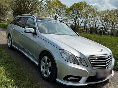 Usata Mercedes E350 Avantgarde 288 CV (211 kW) 2010 Argento Station wagon