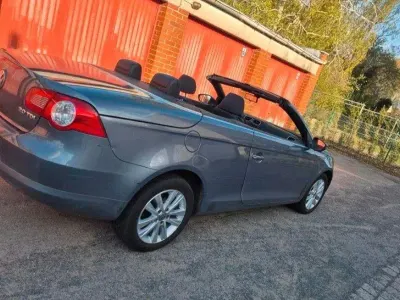 Usata VW Eos Individual 140 CV (102 kW) 2009 Grigio Cabrio