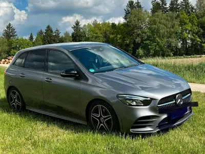 Gebraucht Mercedes B220 AMG line 190 PS (139 kW) 2019 Grau Kleinwagen