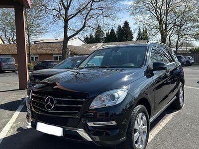 Gebraucht Mercedes ML350 258 PS (189 kW) 2012 Schwarz SUV