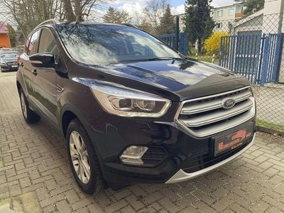Gebraucht Ford Kuga Titanium 150 PS (110 kW) 2019 Schwarz SUV