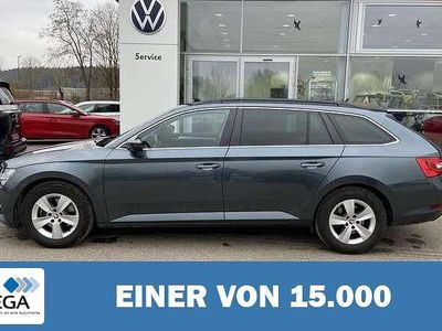 Grau metallic Gebraucht 2021 Skoda Superb Kombi | 25.380 € (Guter Preis)