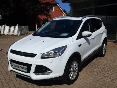 Gebraucht Ford Kuga Titanium 150 PS (110 kW) 2016 Weiß SUV