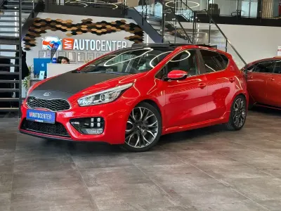 Gebraucht Kia Ceed GT GT-Track 204 PS (150 kW) 2013 Rot Limousine