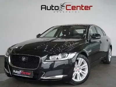 Gebraucht Jaguar XF Prestige 163 PS (119 kW) 2016 Schwarz Limousine