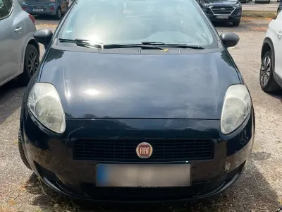 Gebraucht Fiat Punto 77 PS (56 kW) 2012 Blau Kleinwagen