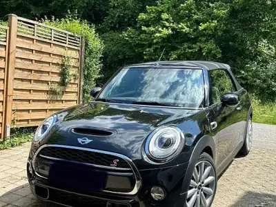 Gebraucht Mini Cooper S 192 PS (141 kW) 2017 Schwarz Kleinwagen