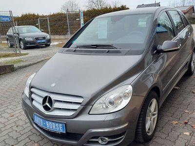 Gebraucht Mercedes B160 AMG 95 PS (69 kW) 2010 Grau Van / Kleinbus