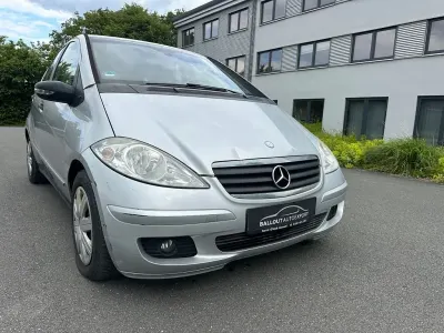 Gebraucht Mercedes A180 Classic 109 PS (80 kW) 2005 Silber Van / Kleinbus