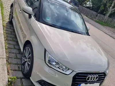 Gebraucht Audi A1 Sportback S-Line 95 PS (69 kW) 2017 Beige Kleinwagen