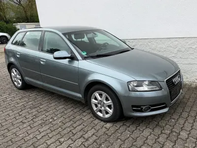 Gebraucht Audi A3 Ambiente 125 PS (91 kW) 2010 Kondorgrau Kleinwagen