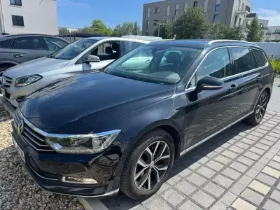 Gebraucht VW Passat Highline 156 PS (114 kW) 2018 Schwarz Kombi