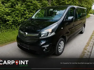 Używany Opel Vivaro 140 KM (102 kW) 2015 Czarny Minivan