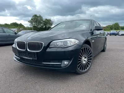 Gebraucht BMW 520 Sport Line 184 PS (135 kW) 2013 Schwarz Kombi