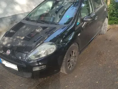 Gebraucht Fiat Punto Evo Dynamic 86 PS (63 kW) 2011 Schwarz Kleinwagen