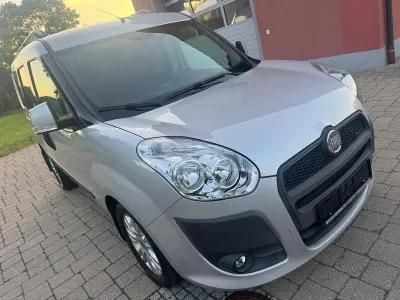 Gebraucht Fiat Doblò 140 PS (102 kW) 2010 Grau Van / Kleinbus