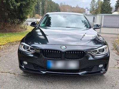 Gebraucht BMW 320 184 PS (135 kW) 2013 Schwarz Limousine