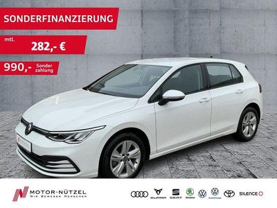 Gebraucht VW Golf VIII Life 131 PS (96 kW) 2023 Weiß Limousine