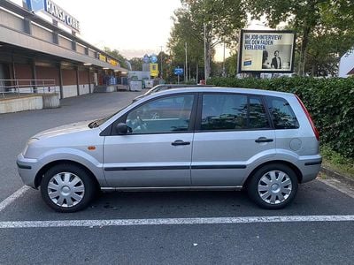 Silber Gebraucht 2003 Ford Fusion Kleinwagen | 1.800 € (Etwas zu teuer)