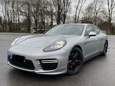 Porsche Panamera GTS