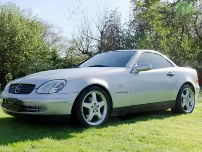 Gebraucht Mercedes SLK230 193 PS (141 kW) 1997 Silber Cabrio