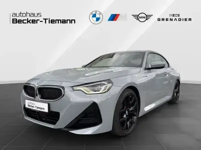 Gebraucht BMW 220 Performance 184 PS (135 kW) 2025 M brooklyn grau Coupé