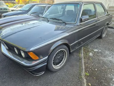 Gebraucht BMW 323 143 PS (105 kW) 1981 Antrazit met. Coupé