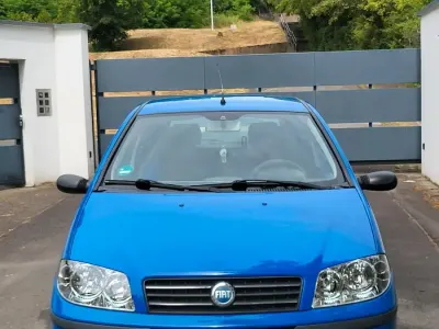 Gebraucht Fiat Punto 60 PS (44 kW) 2005 Blau Kleinwagen