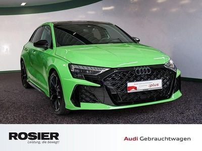 Grün / kyalamigruen Gebraucht 2024 Audi RS3 Comfort Limousine | 58.770 € (Superpreis)