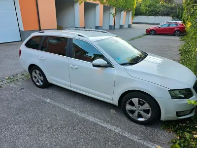 Gebraucht Skoda Octavia GreenLine 105 PS (77 kW) 2015 Weiß Kombi