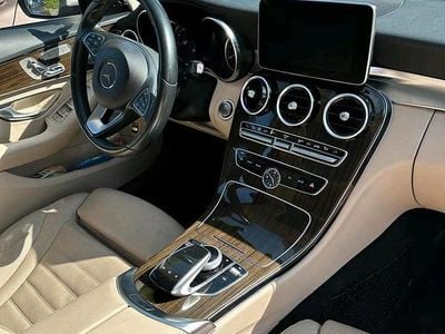 Gebraucht Mercedes C300e 204 PS (150 kW) 2014 Weiß Kombi