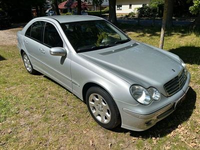 Mercedes C180