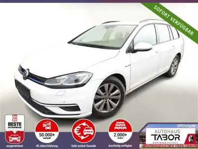 Gebraucht VW Golf VII Comfortline 131 PS (96 kW) 2019 Weiß Kombi