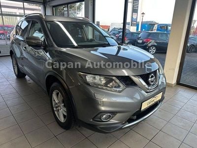 Grau Gebraucht 2015 Nissan X-Trail 360º SUV | 12.999 € (Fairer Preis)