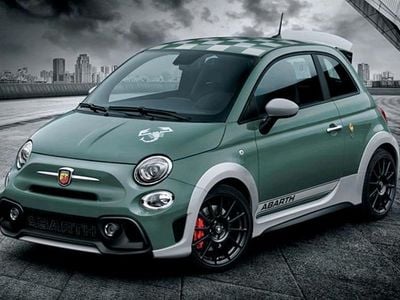 Gebraucht Abarth 695 70th Anniversary 180 PS (132 kW) 2020 Grün Kleinwagen