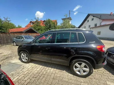 Gebraucht VW Tiguan 122 PS (89 kW) 2011 Schwarz SUV