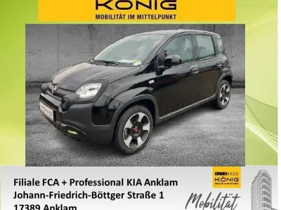 Gebraucht Fiat Panda Cross Cross 69 PS (50 kW) 2023 Cinema schwarz Kleinwagen