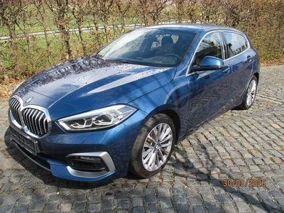 Gebraucht BMW 118 Luxury Line 140 PS (102 kW) 2020 Blau Kleinwagen