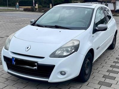 Gebraucht Renault Clio IV Night&Day 75 PS (55 kW) 2012 Weiß Limousine